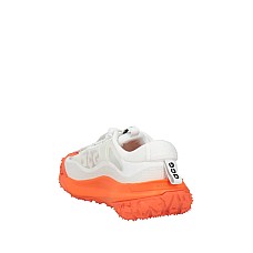 Спортивне взуття NIKE