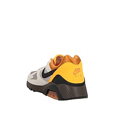 Спортивне взуття NIKE