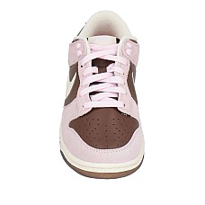 Спортивне взуття NIKE