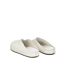 Мюлі та сабо MARNI