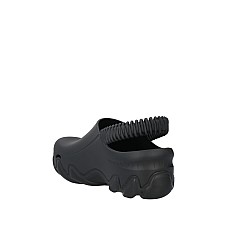 Мюлі та сабо GCDS