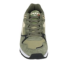 Спортивне взуття DIADORA