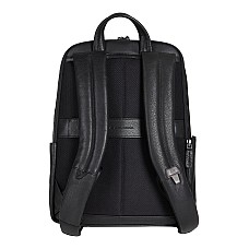 Рюкзаки PIQUADRO