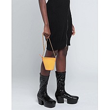 Сумки с длинными ручками MARNI