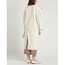 Двуборотные пальто CHIARA FERRAGNI