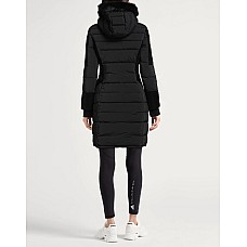 Пуховики EA7