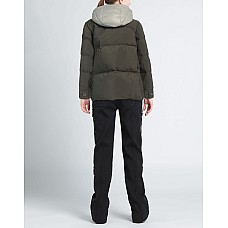 Пуховики PEUTEREY